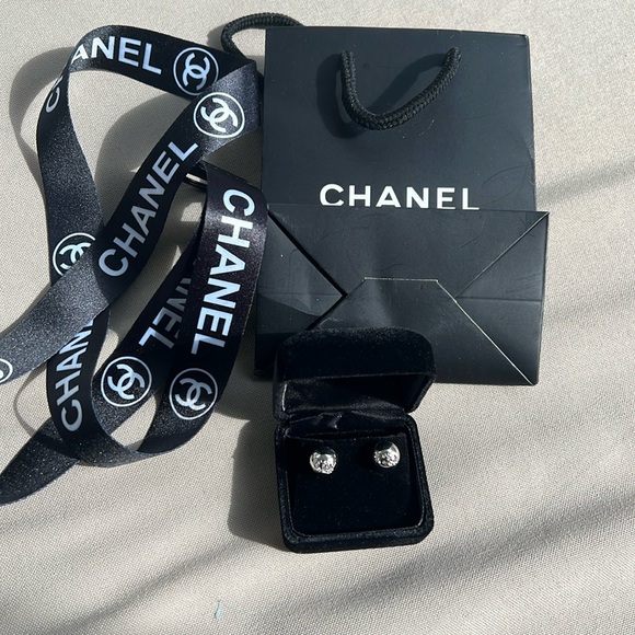 CHANEL Jewelry - Authentic Chanel silver ball earrings with Chanel logo.